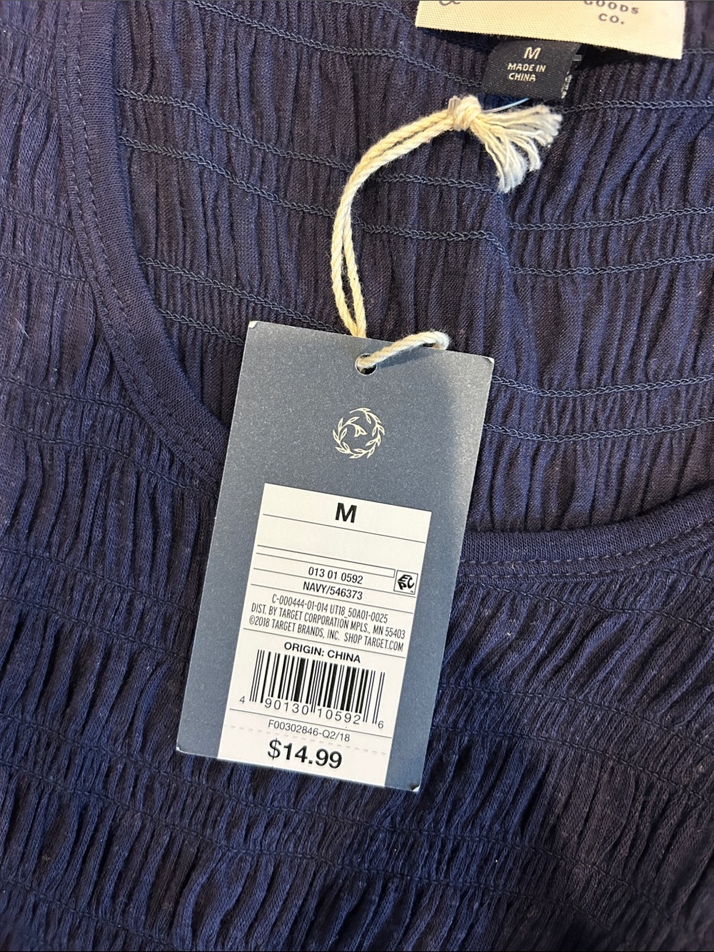 🌸3 FOR $20🌸
Universal Thread Navy Blue Sleeveless Tank Top - Picture 8 of 8